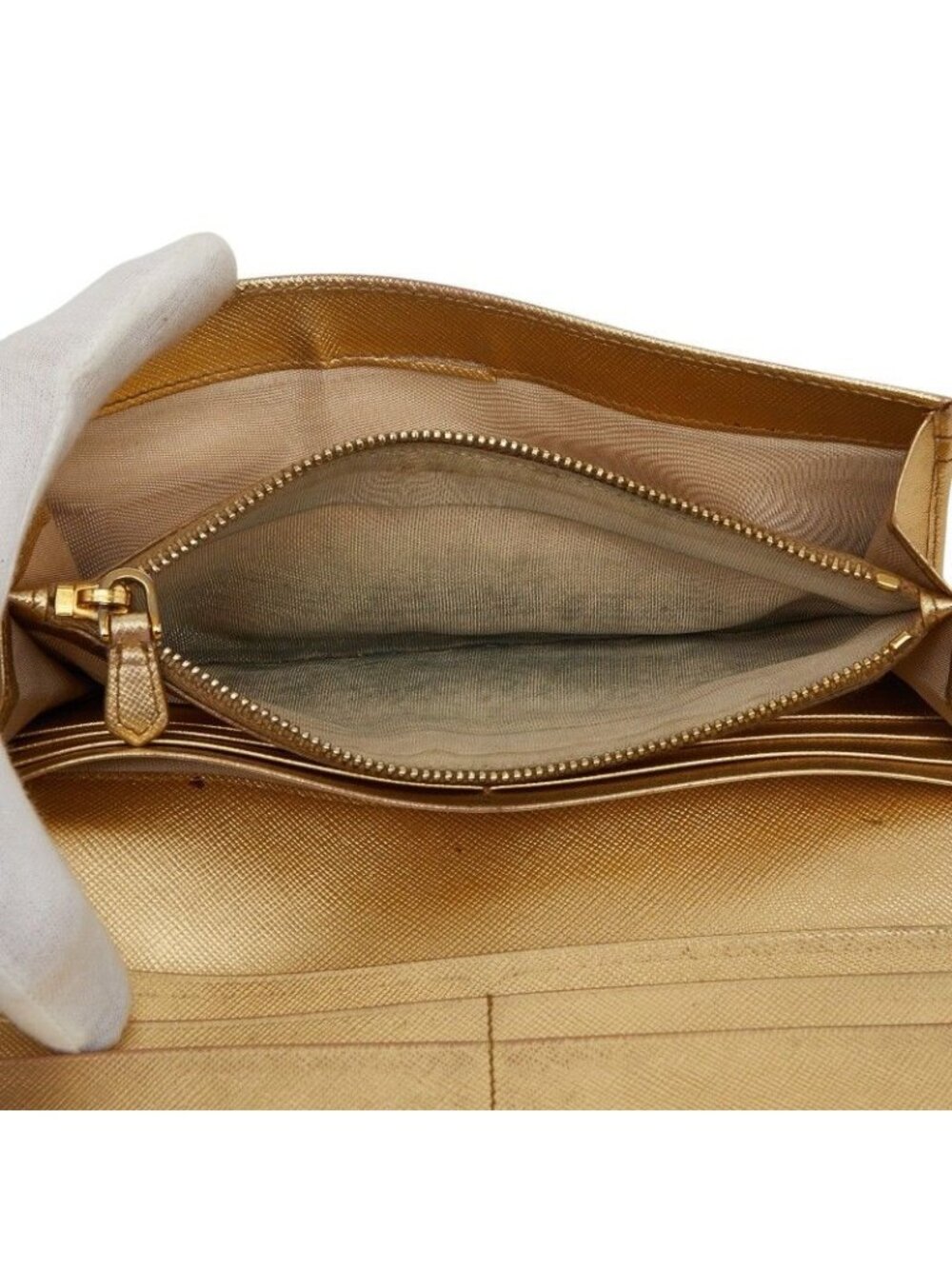 ★SOLD★ Prada Wallet Gold Saffiano Leather - Picture 9 of 10